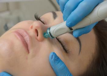 HYDRO-DERMABRASION  C'est le soin qui vous fait une peau neuve.